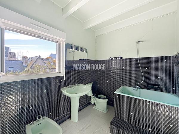 Appartement T2 à rénover avec balcon plein sud à deux pas de la plage à Saint-Malo