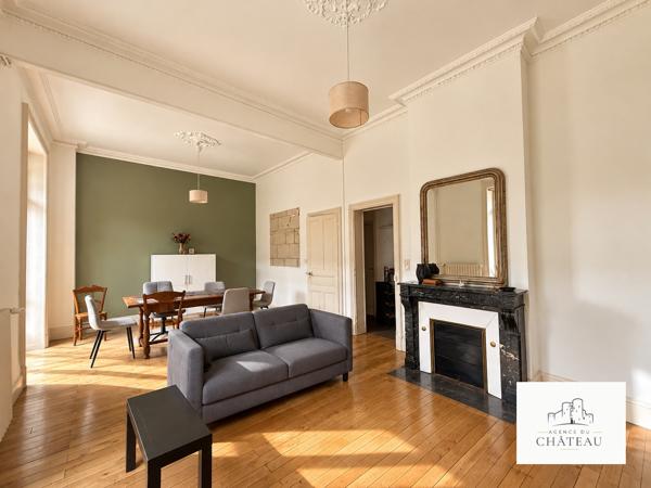 APPARTEMENT DE CHARME, 87 m² AVEC BALCON FILANT
