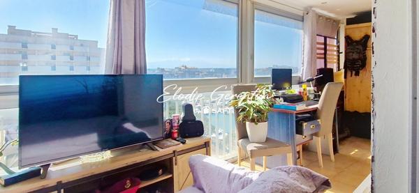 T2 vue mer avec terrasse et place de parking