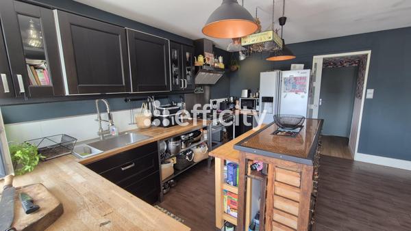 Maison 7 pièces - 145 m²