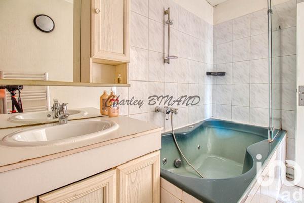 Appartement 2 pièces de 42 m² à Poissy (78300)