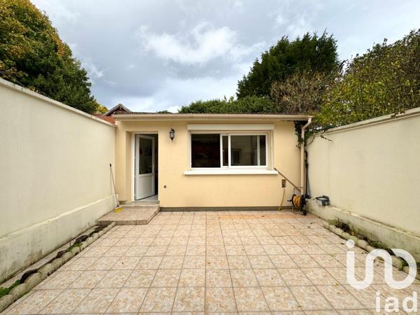 Maison à vendre 10 pièces 203 m² Saint-Leu-la-Forêt