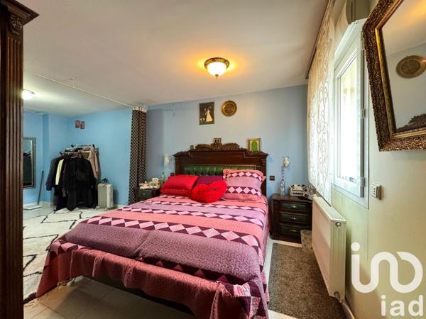 Maison à vendre 10 pièces 203 m² Saint-Leu-la-Forêt