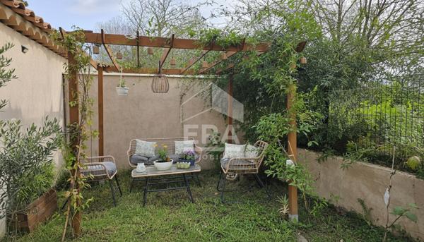 Maison récente avec piscine à vendre , hyper-centre de Mallemort