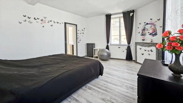 Maison à vendre 5 pièces CHATEAUMEILLANT (18)