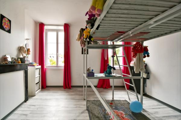 Maison à vendre 5 pièces CHATEAUMEILLANT (18)