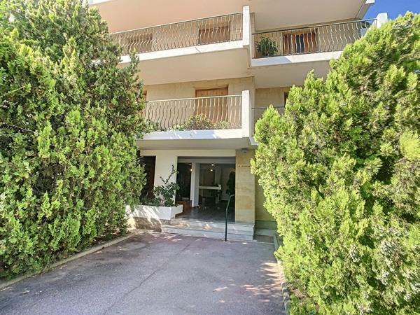 À vendre  Appartement T1 à Marseille 13009, secteur Mazargues