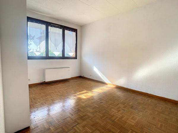 À vendre  Appartement T1 à Marseille 13009, secteur Mazargues