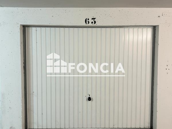 Location Parking 12 m² - 19 AVENUE DE PARIS Orleans 45000