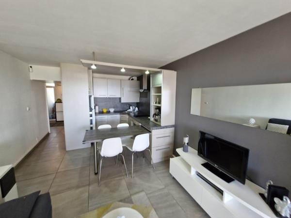 Magnifique appartement entierement rénové vue dégagée avec garage La Grande-Motte (34280)