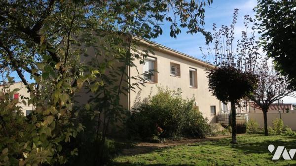 EN EXCLUSIVITE A POUZAUGES, MAISON SPACIEUSE (4 CHAMBRES) SUR SOUS-SOL COMPLET.