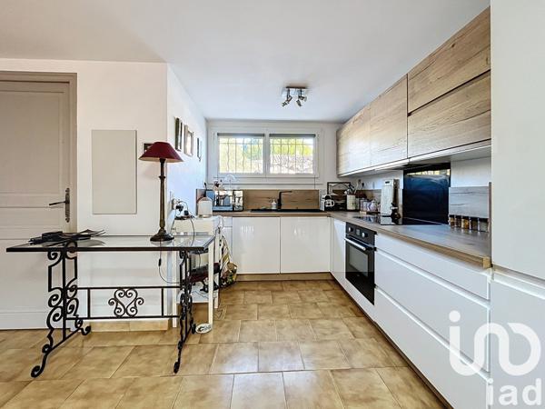Maison 4 pièces de 84 m² à Le Beausset (83330)
