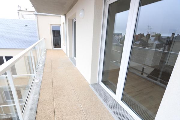 SUPERBE T3 PINEL AVEC BALCON ET PARKING