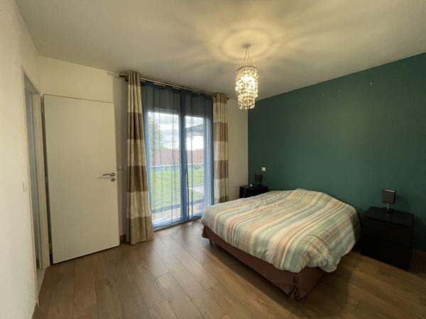 Cox (31480) Location Maison de plain-pied meublée, de 95m2, T4, jardin.