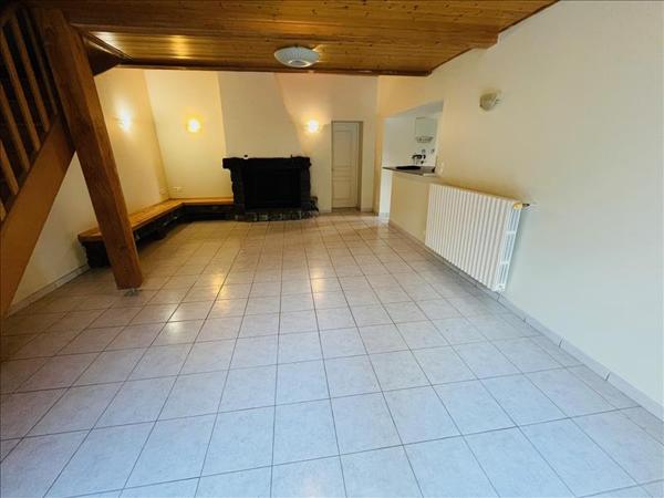 Maison à louer |  CASTELJALOUX |  4 pièces | 94 m²