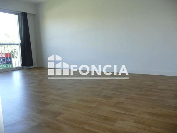 Location Studio 39.34 m² - 67 RUE SAINTE CATHERINE Laval 53000