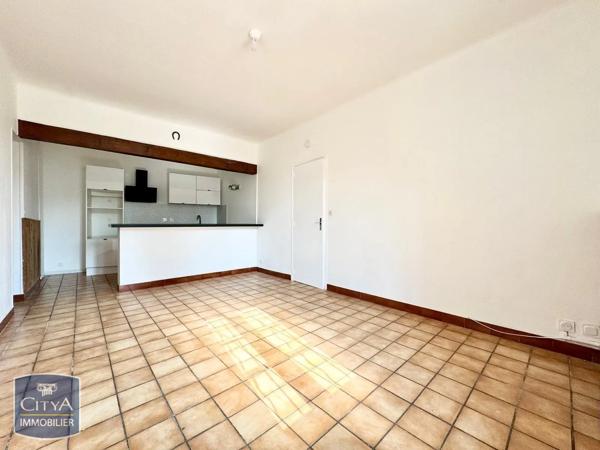 Appartement à louer 3 pièces 56.2m² Nîmes (30900)