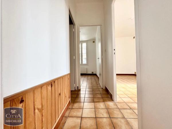 Appartement à louer 3 pièces 56.2m² Nîmes (30900)