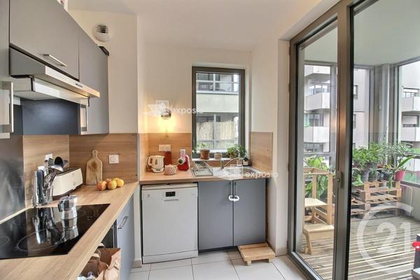 Appartement à vendre  3 pièces - 66,20 m2 BORDEAUX - 33