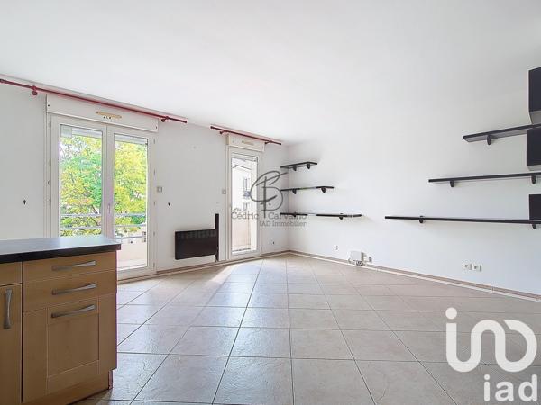 Appartement 2 pièces de 42 m² à Pontault-Combault (77340)