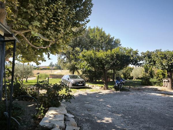 proche MANOSQUE(04)grand MAS NAPOLEONIEN au calme à aménager de 395m2 avec T2 terrain 3998 m 2
