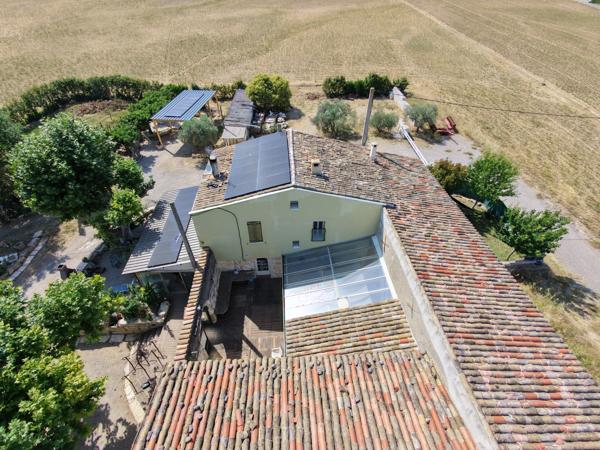 proche MANOSQUE(04)grand MAS NAPOLEONIEN au calme à aménager de 395m2 avec T2 terrain 3998 m 2