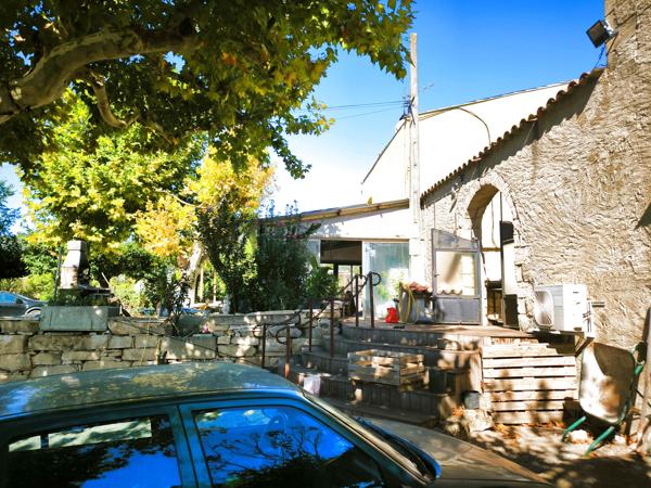 proche MANOSQUE(04)grand MAS NAPOLEONIEN au calme à aménager de 395m2 avec T2 terrain 3998 m 2