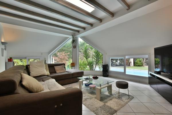 JURANÇON : Maison d’Architecte - 145 m2 - Piscine de 12 m - Environnement verdoyant