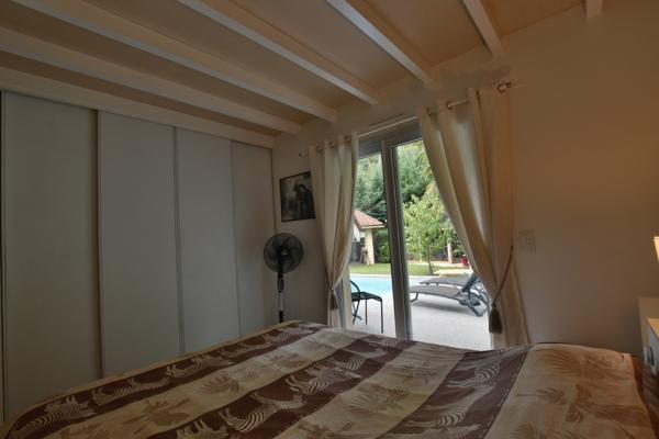 JURANÇON : Maison d’Architecte - 145 m2 - Piscine de 12 m - Environnement verdoyant