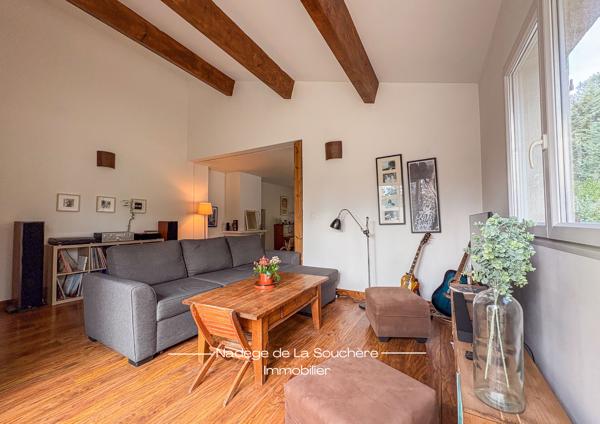 Fuveau, villa 136 m² au cœur de la forêt avec piscine et dépendance.