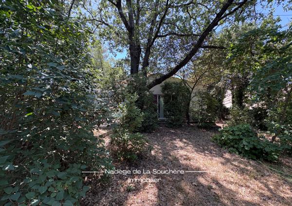 Fuveau, villa 136 m² au cœur de la forêt avec piscine et dépendance.