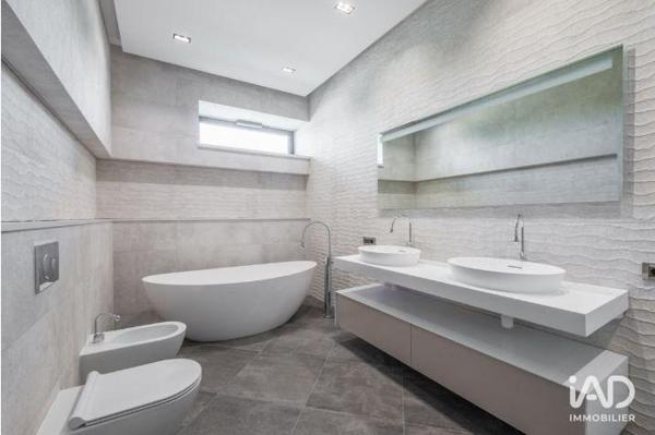 Appartement (neuf) à vendre 5 pièces 158 m² Paris 18