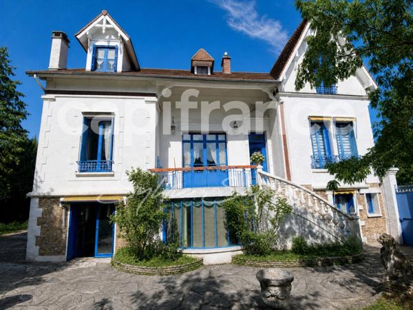 Mantes-la-Jolie – Demeure de caractère de 380 m², 14 pièces, jardin et garage