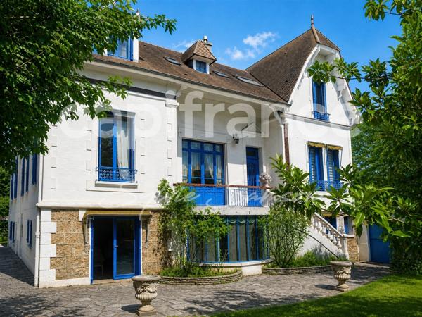 Mantes-la-Jolie – Demeure de caractère de 380 m², 14 pièces, jardin et garage