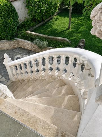 Mantes-la-Jolie – Demeure de caractère de 380 m², 14 pièces, jardin et garage