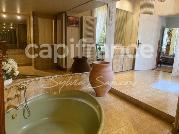 Mantes-la-Jolie – Demeure de caractère de 380 m², 14 pièces, jardin et garage