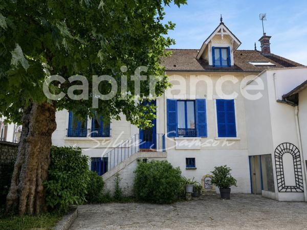 Mantes-la-Jolie – Demeure de caractère de 380 m², 14 pièces, jardin et garage
