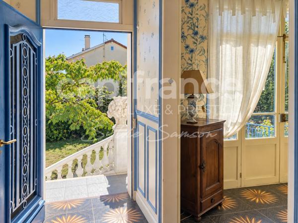 Mantes-la-Jolie – Demeure de caractère de 380 m², 14 pièces, jardin et garage