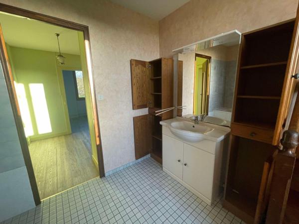 Maison ancienne avec grange attenante