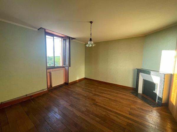 Maison ancienne avec grange attenante