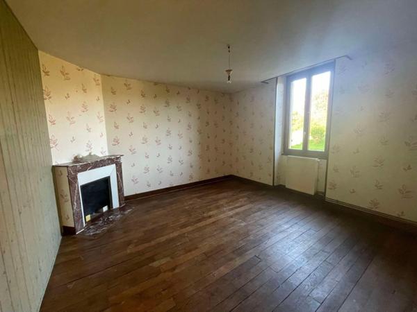 Maison ancienne avec grange attenante