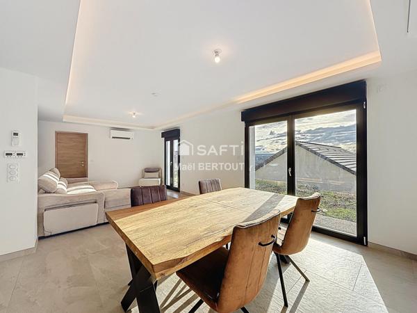 Maison moderne à Saint-Genix-les-Villages