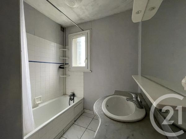Appartement F4 à vendre  3 pièces - 82,50 m 2   BRIVE LA GAILLARDE  - 19