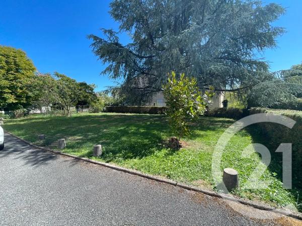 Appartement F4 à vendre  3 pièces - 82,50 m 2   BRIVE LA GAILLARDE  - 19