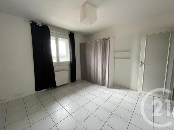 Appartement F4 à vendre  3 pièces - 82,50 m 2   BRIVE LA GAILLARDE  - 19
