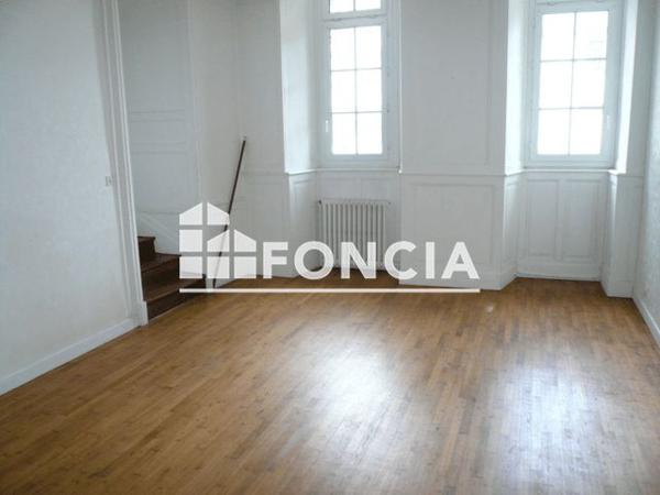 Location Studio 24.06 m² - 4 PLACE DU MARTRAY Quintin 22800