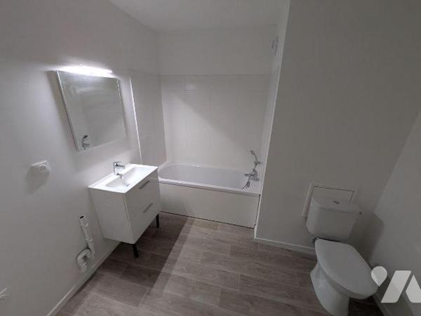 A 200m du centre ville , Appartement dans résidence neuve (norme PMR, et isolation performante)...