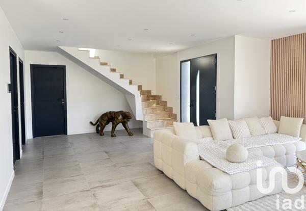 Maison à vendre 7 pièces 215 m² Houdan