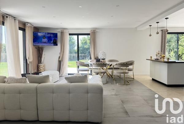 Maison à vendre 7 pièces 215 m² Houdan