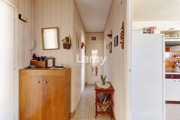 Appartement t2 + balcons + garage et parking